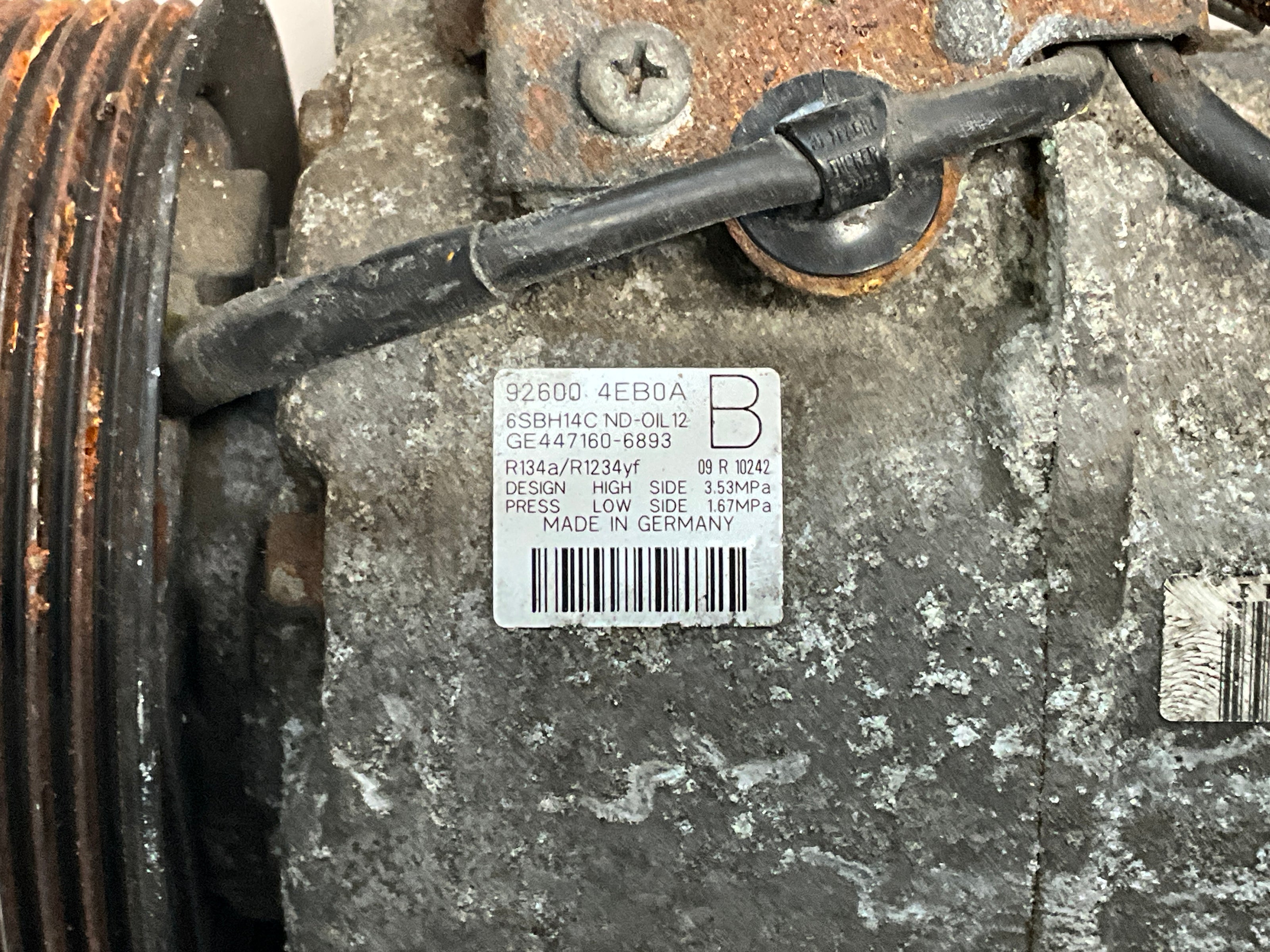 Nissan-Renault 92600 4eb0a 1.6 diesel air conditioning compressor