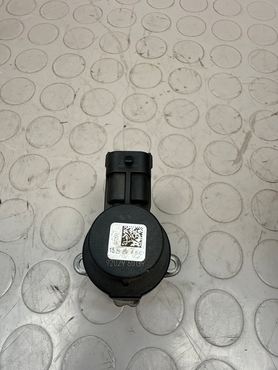 Alfa Romeo Stelvio Q4 92029 60139 ENGINE DIESEL PRESSURE PUMP SENSOR
