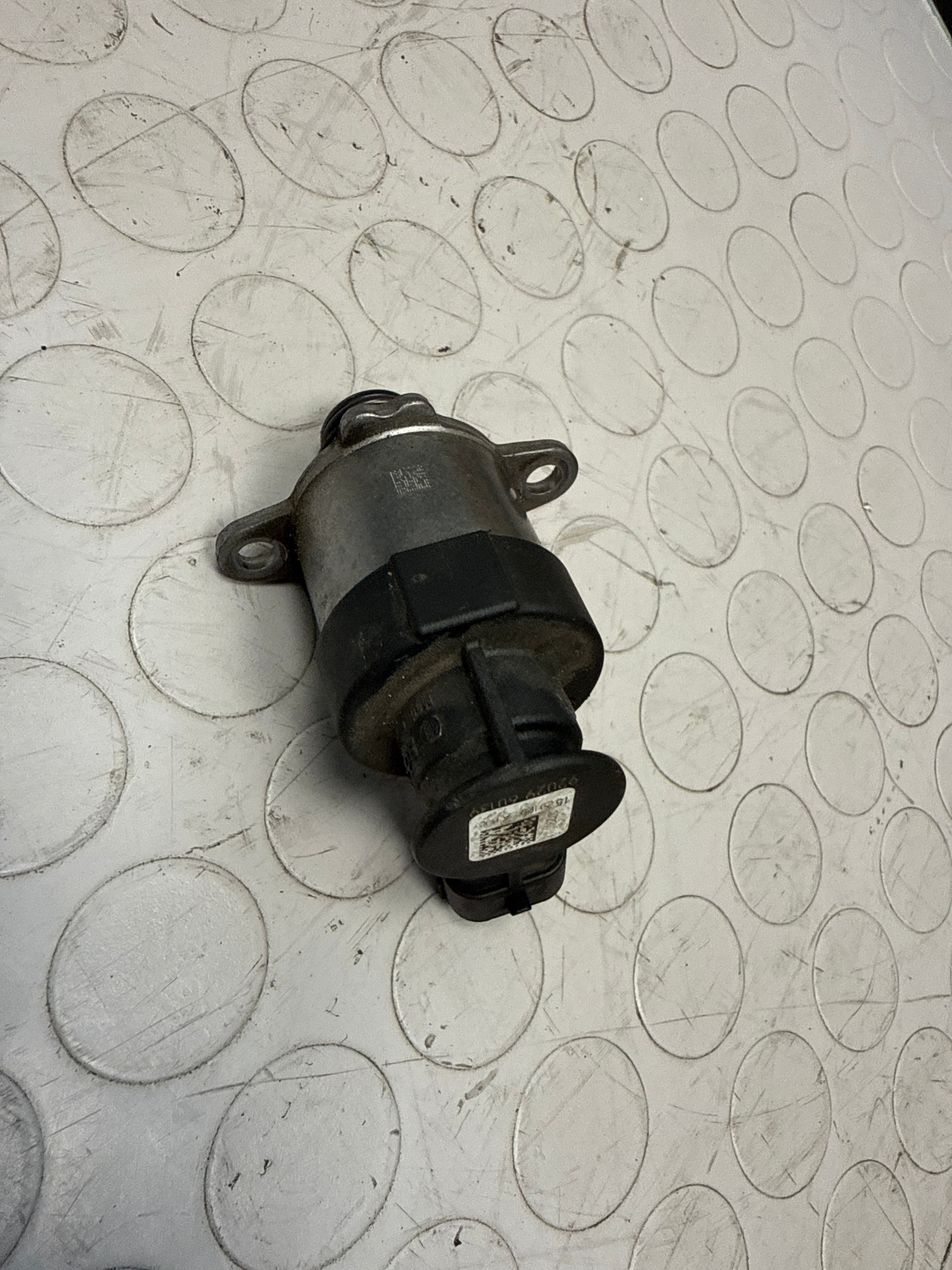 Alfa Romeo Stelvio Q4 92029 60139 ENGINE DIESEL PRESSURE PUMP SENSOR