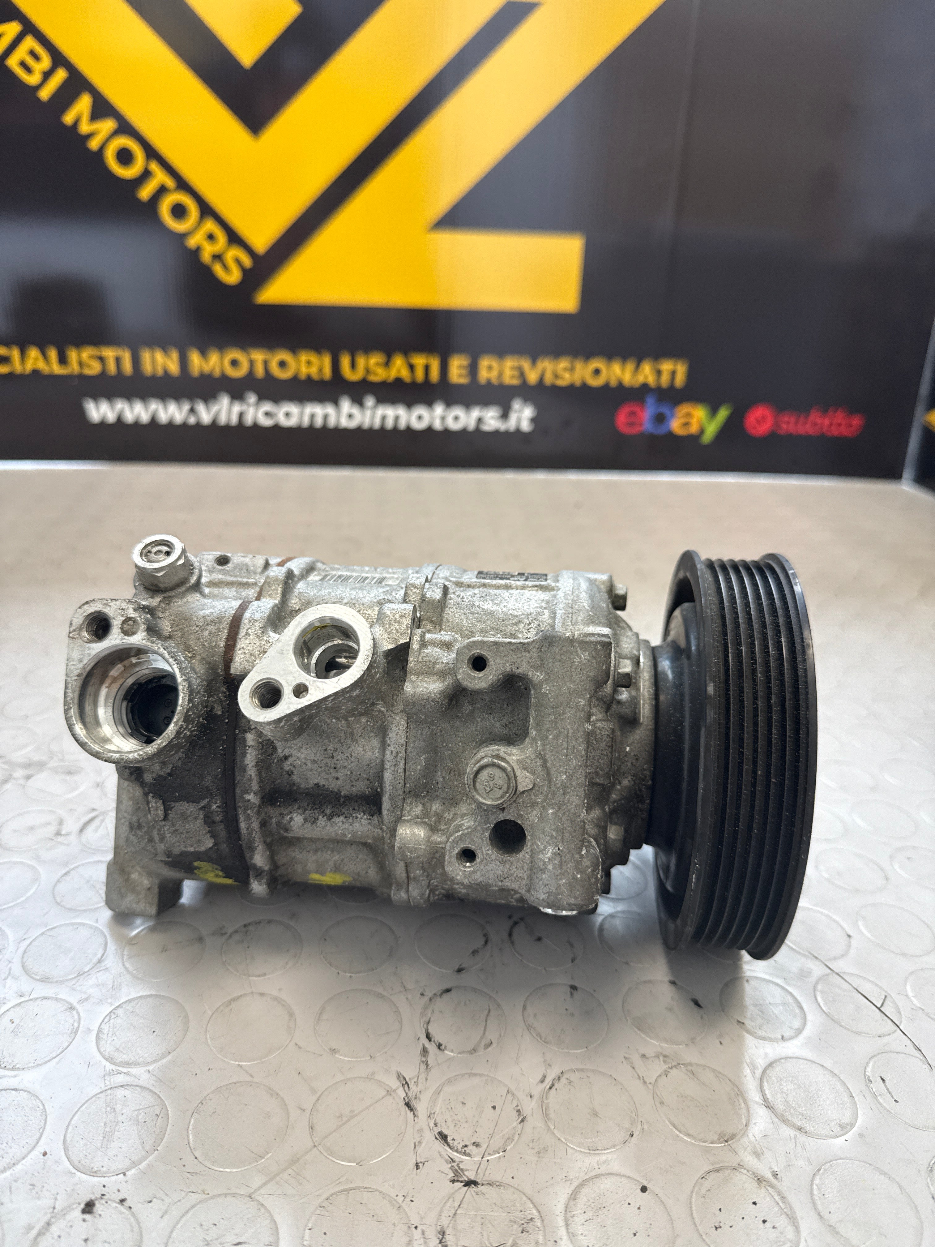 Air conditioning compressor for Audi A4 2.0 hybrid DEZ 8W0 816 803 J