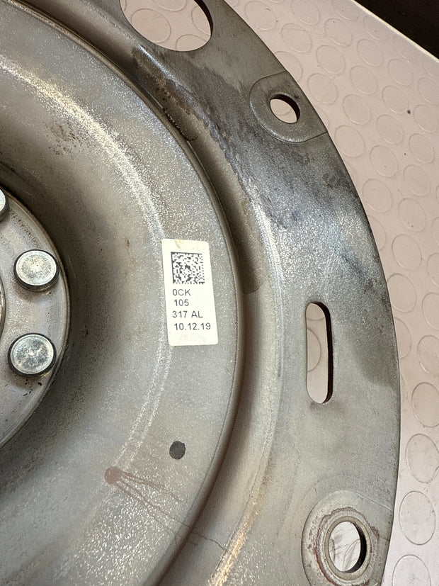 Volant moteur diesel Audi A4 Q5 2017/22 Ock105317AL