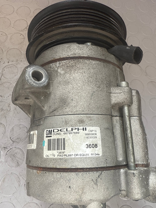 COMPRESSEUR DE CLIMATISATION POUR CHEVROLET Aveo 2e Série 687997689 essence