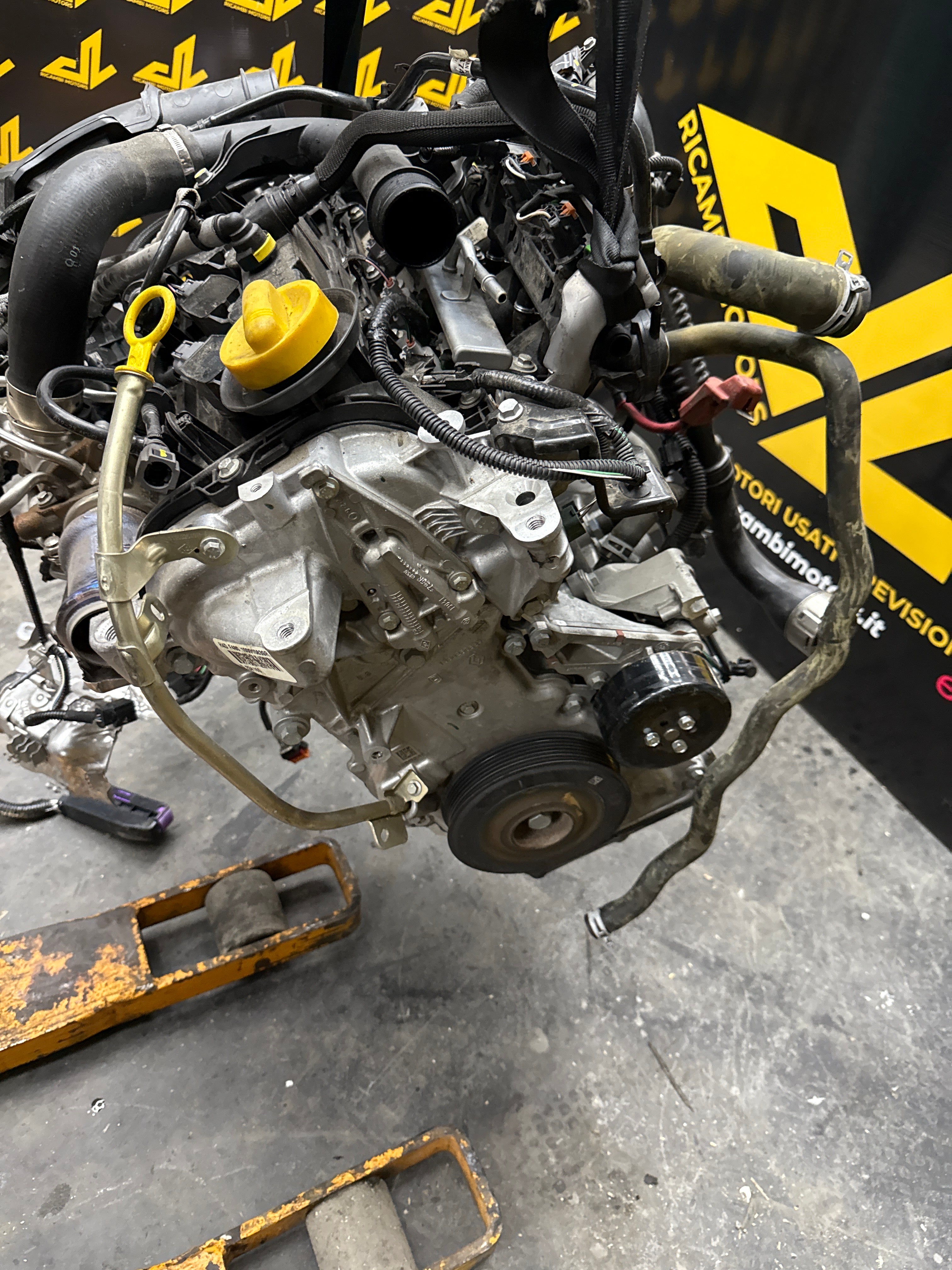 Dacia Renault Duster 1.0 petrol engine H4D F480