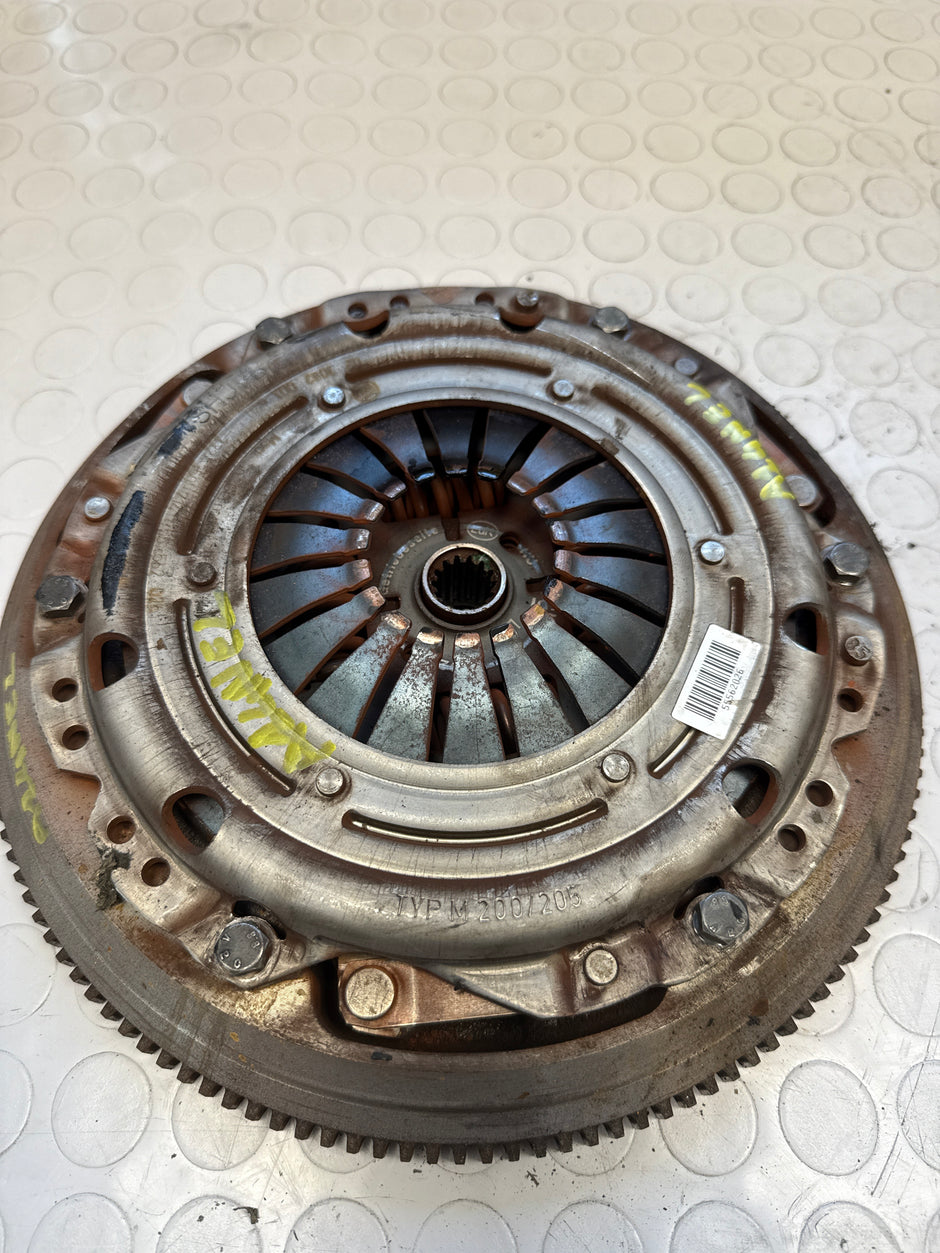 Clutch and flywheel kit Opel Meriva 1.4 TYP M 200/205
