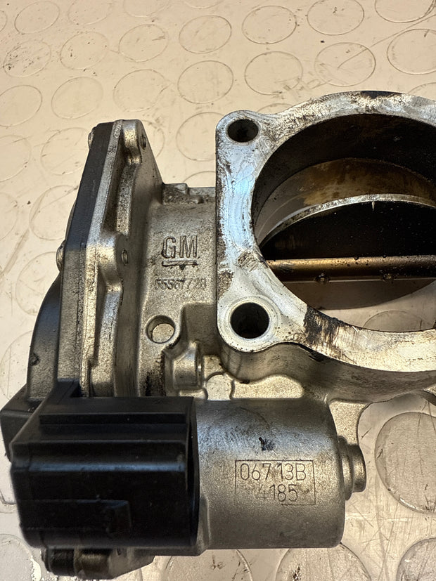 Corps papillon EGR Opel Mokka 1700 55567728