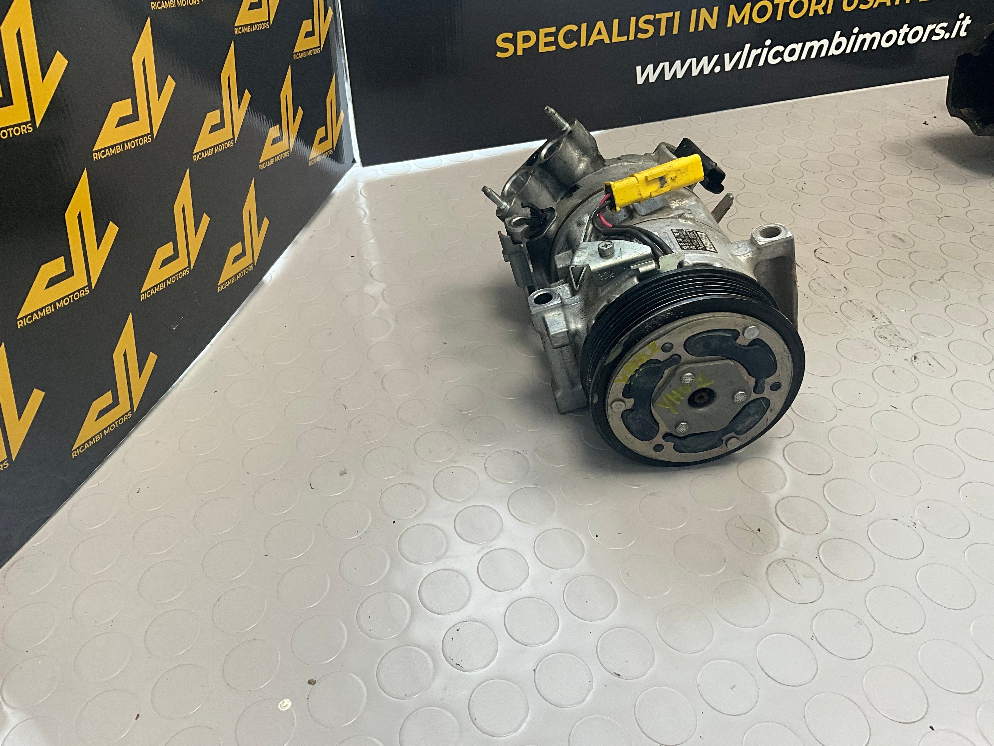 AIR CONDITIONING COMPRESSOR PEUGEOT/CITROEN/OPEL 9834779880