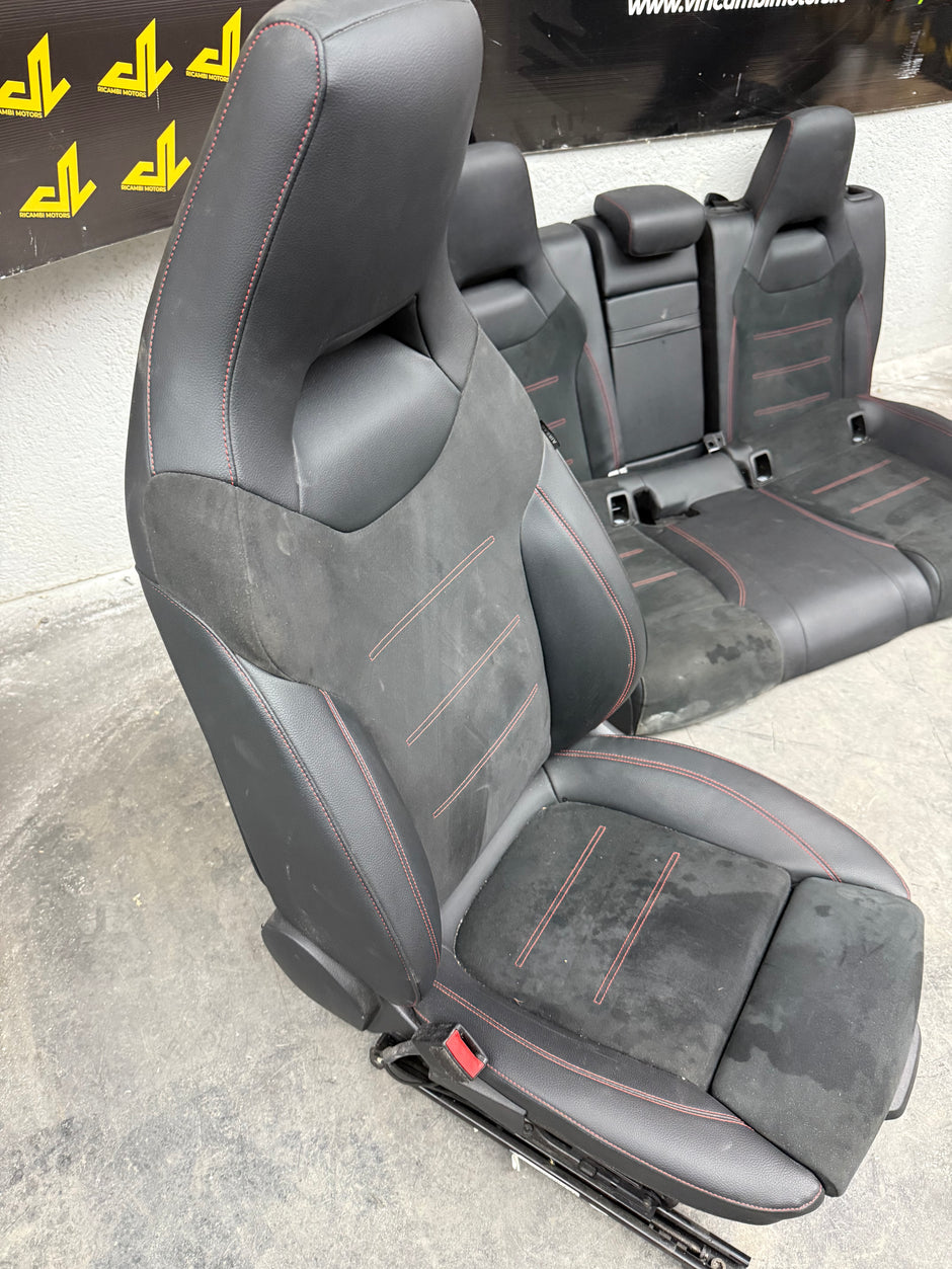 Tappezzeria completa mercedes-benz cla amg 35 2022