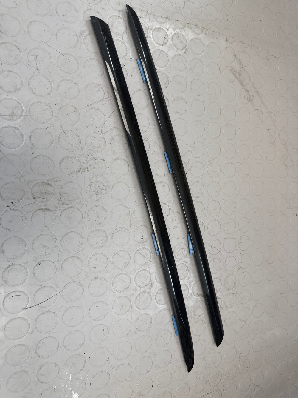 Asta decorativa originale Mercedes-Benz W117 CLA finestrino posteriore destro  sinistro A1186730400