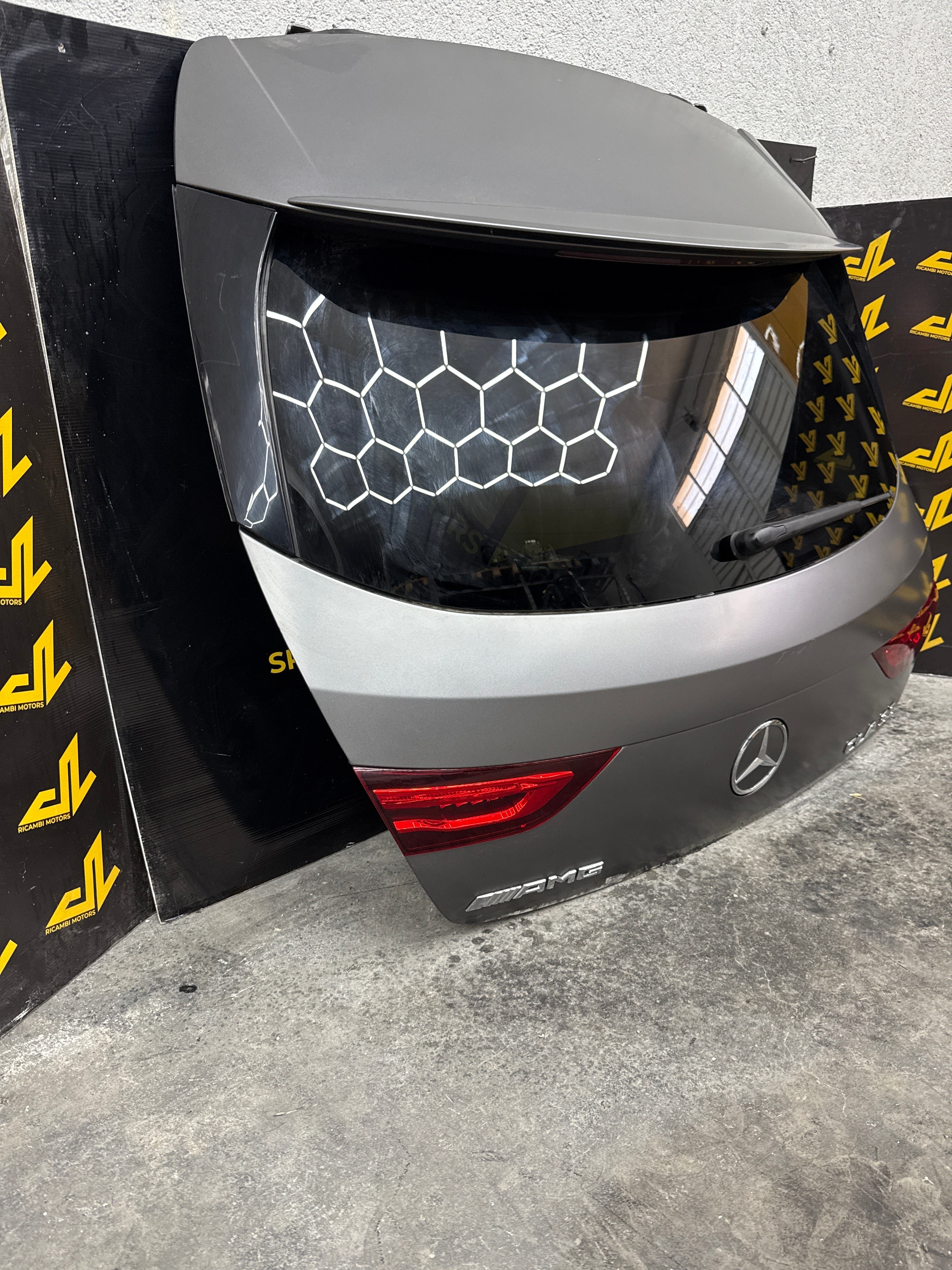 Portellone lunotto posteriore mercedes CLA amg 2022