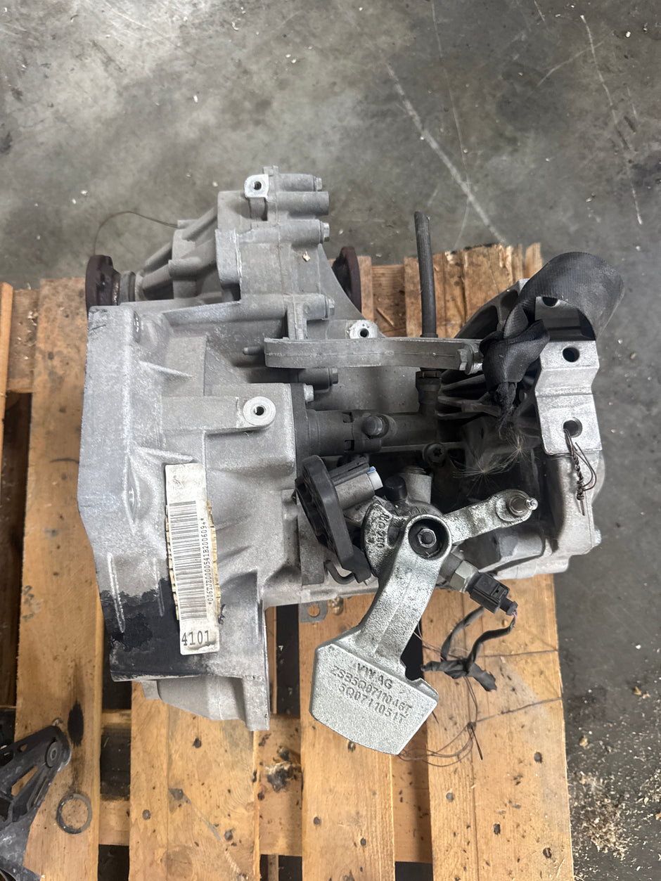 CAMBIO MANUALE 6M 6MARCE AUDI Q2 1.6TDI DIESEL 85KW 16-] TJZ DGT