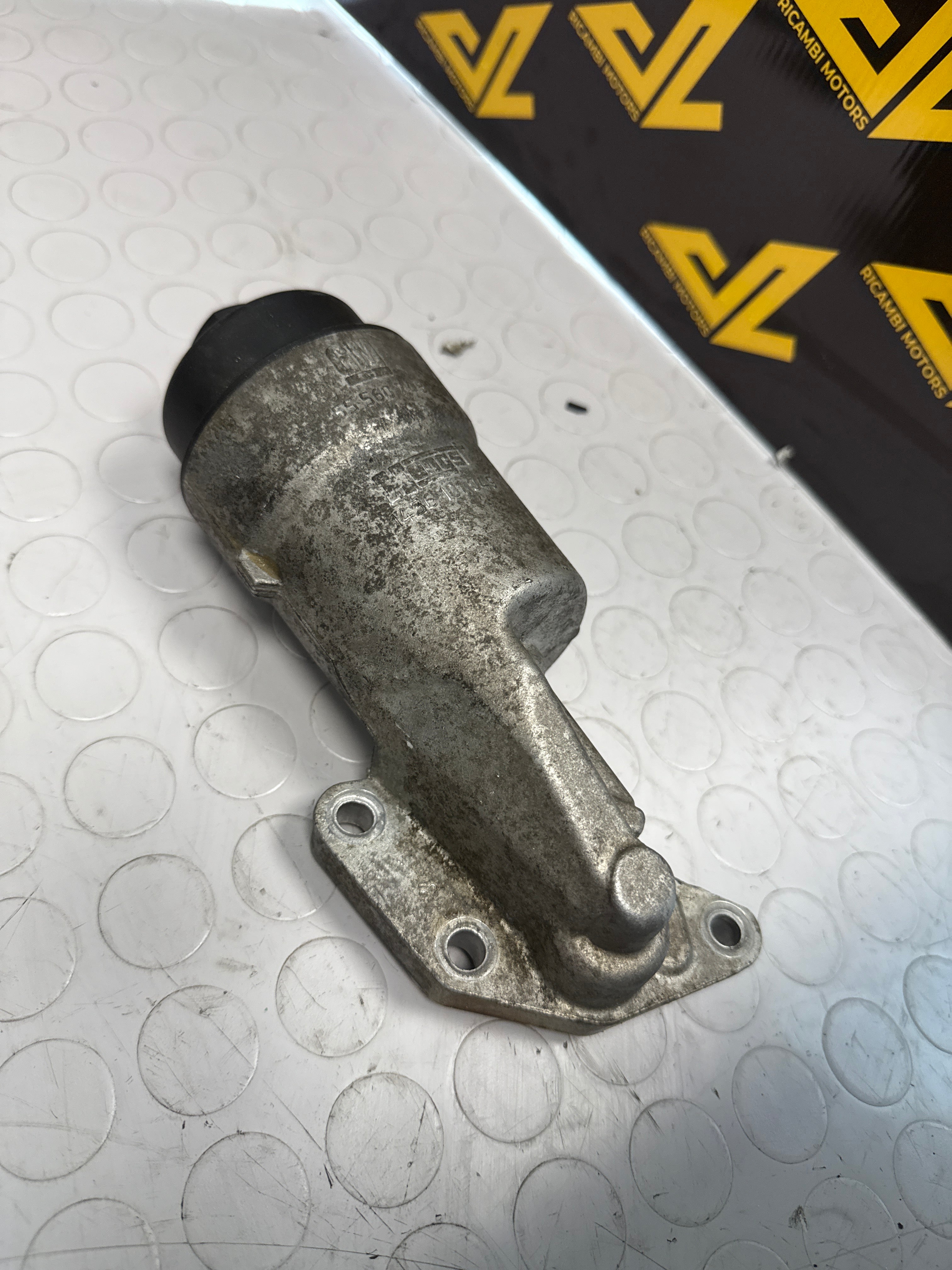 Support de filtre à huile 55560748 4861786 pour Opel Corsa D 1.2 16 V Cat Z 12 XEP