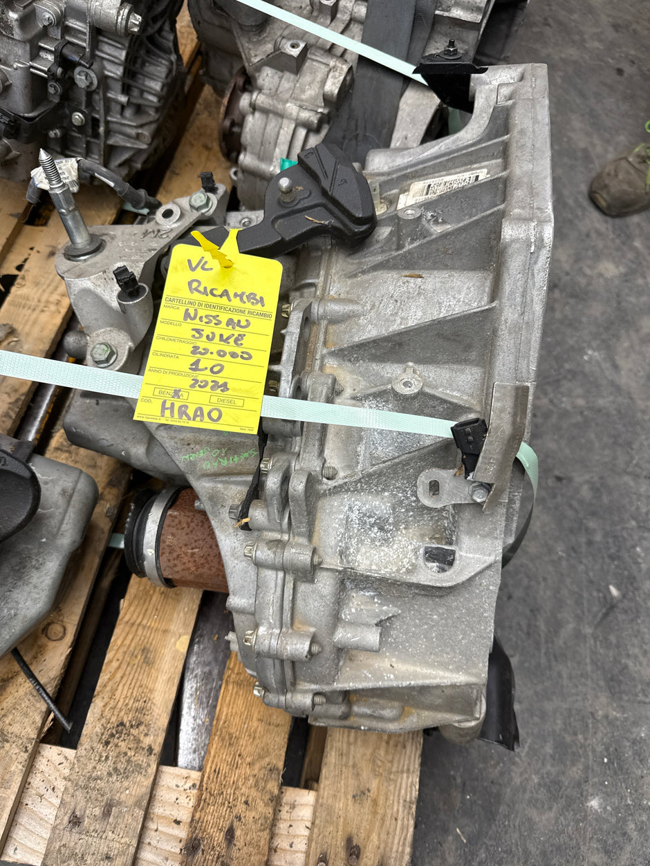 Nissan Juke petrol manual transmission TL 4164