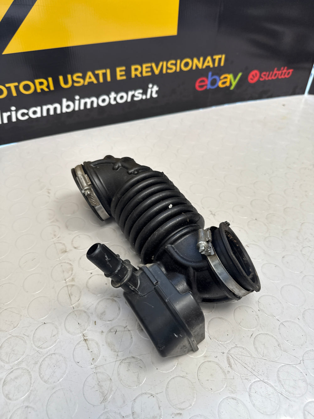 Tubo aspirazione uscita filtro aria OPEL KARL ROCKS 1.0 (54Kw) Start&Stop