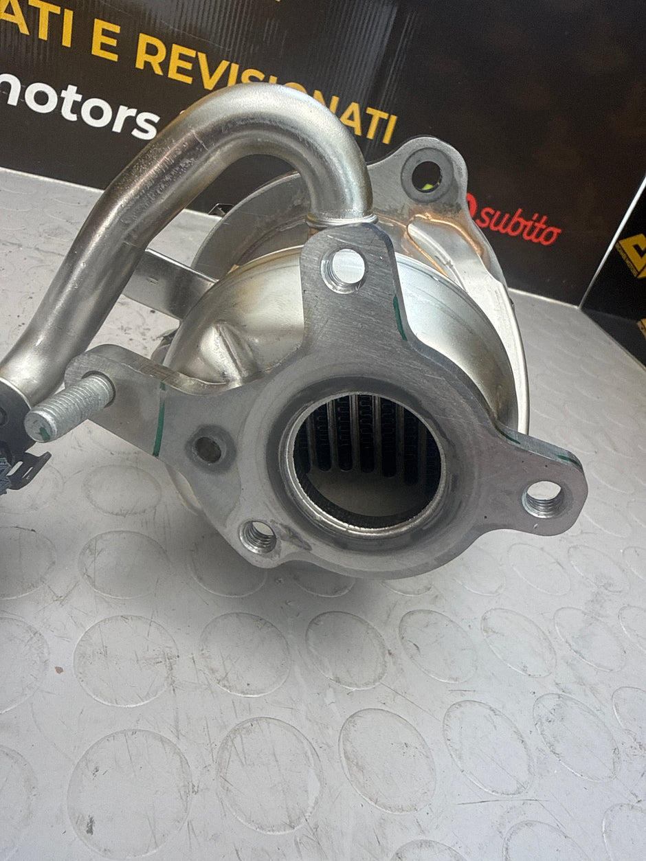 Radiatore RENAULT TRAFIC III Furgon FG AGR 147358452R 2.00 Diesel 2023 37576961