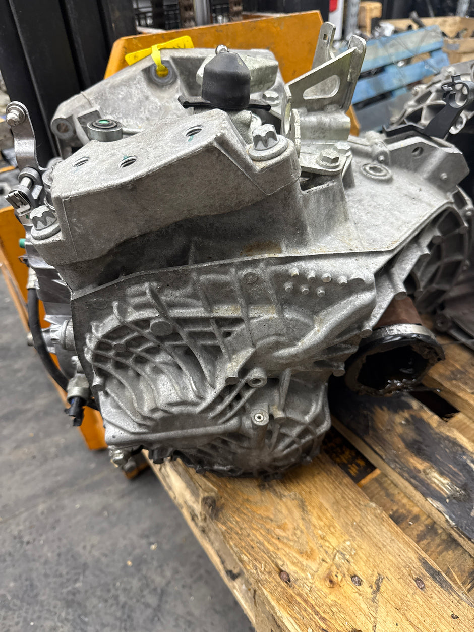 Manual transmission Fiat 1.4 petrol 2018 series 55220248 engine code 940b7000