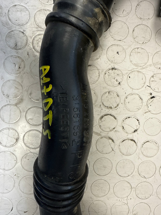 Manchon de tuyau d'échappement pour refroidisseur intermédiaire Opel Astra 1.7 13265281