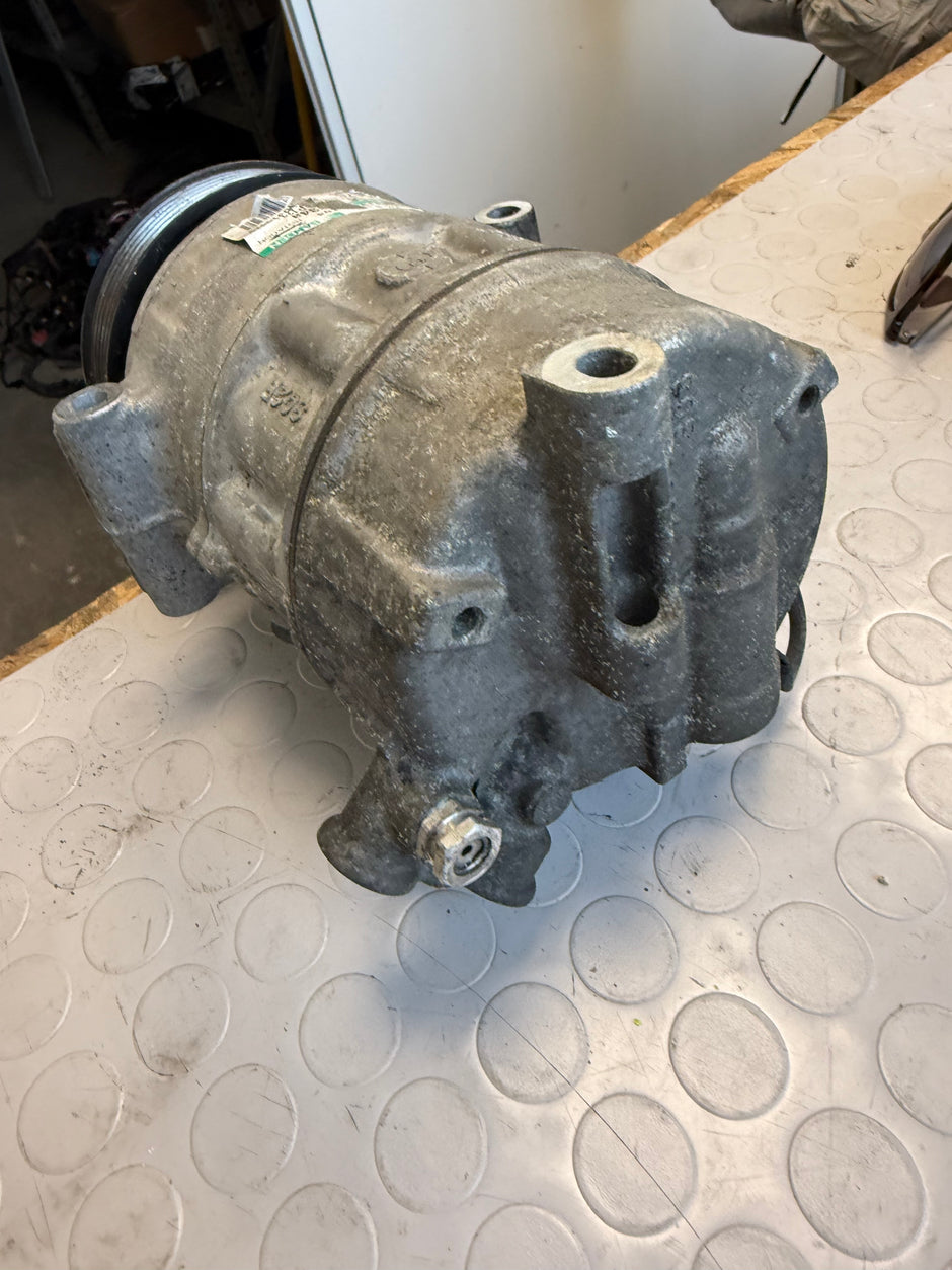 Compresseur de climatisation Opel Insignia Astra 2.0 A20DTH 