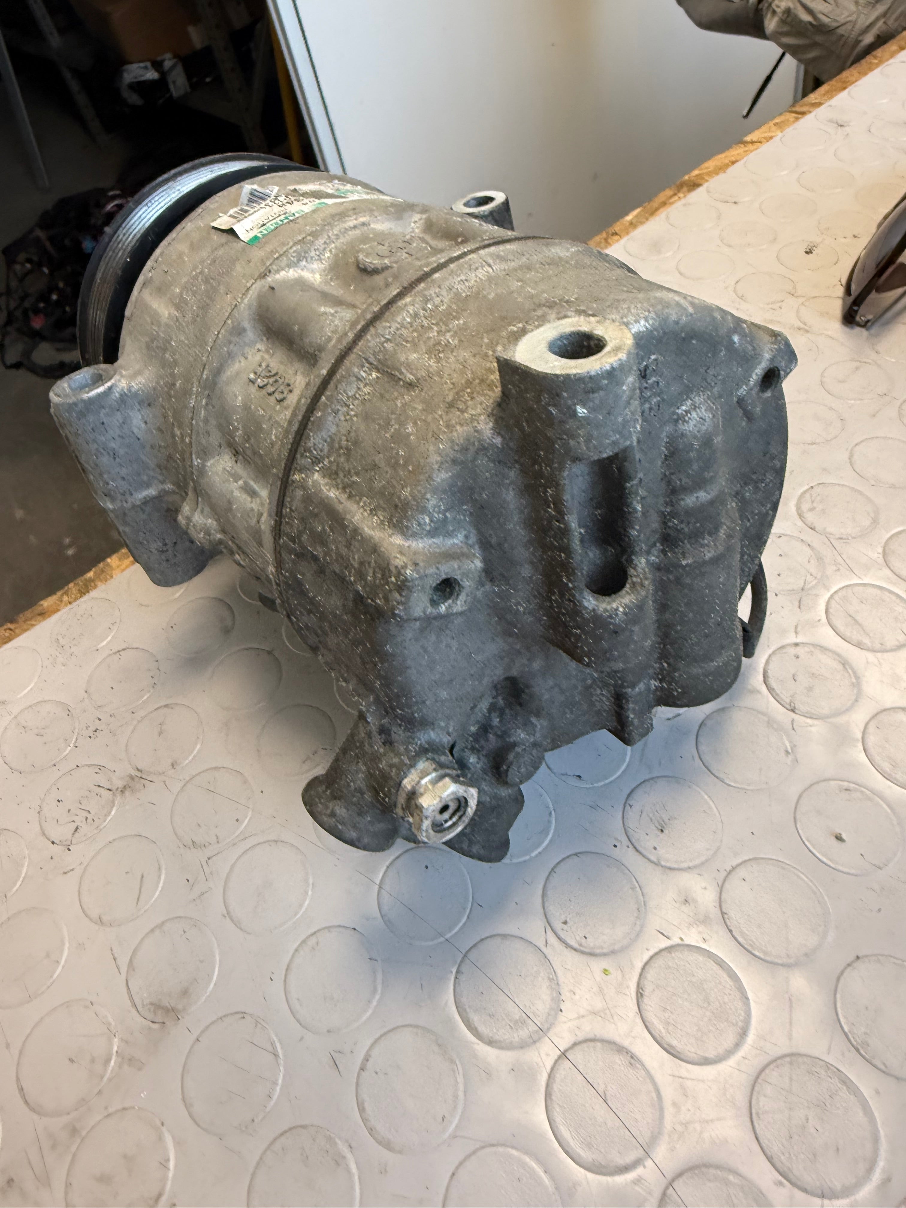 Compresseur de climatisation Opel Insignia Astra 2.0 A20DTH 