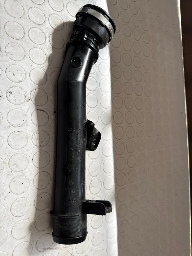 Intake manifold pipe Peugeot 3008 YH01 1.5 D 9831710780 Z12002897