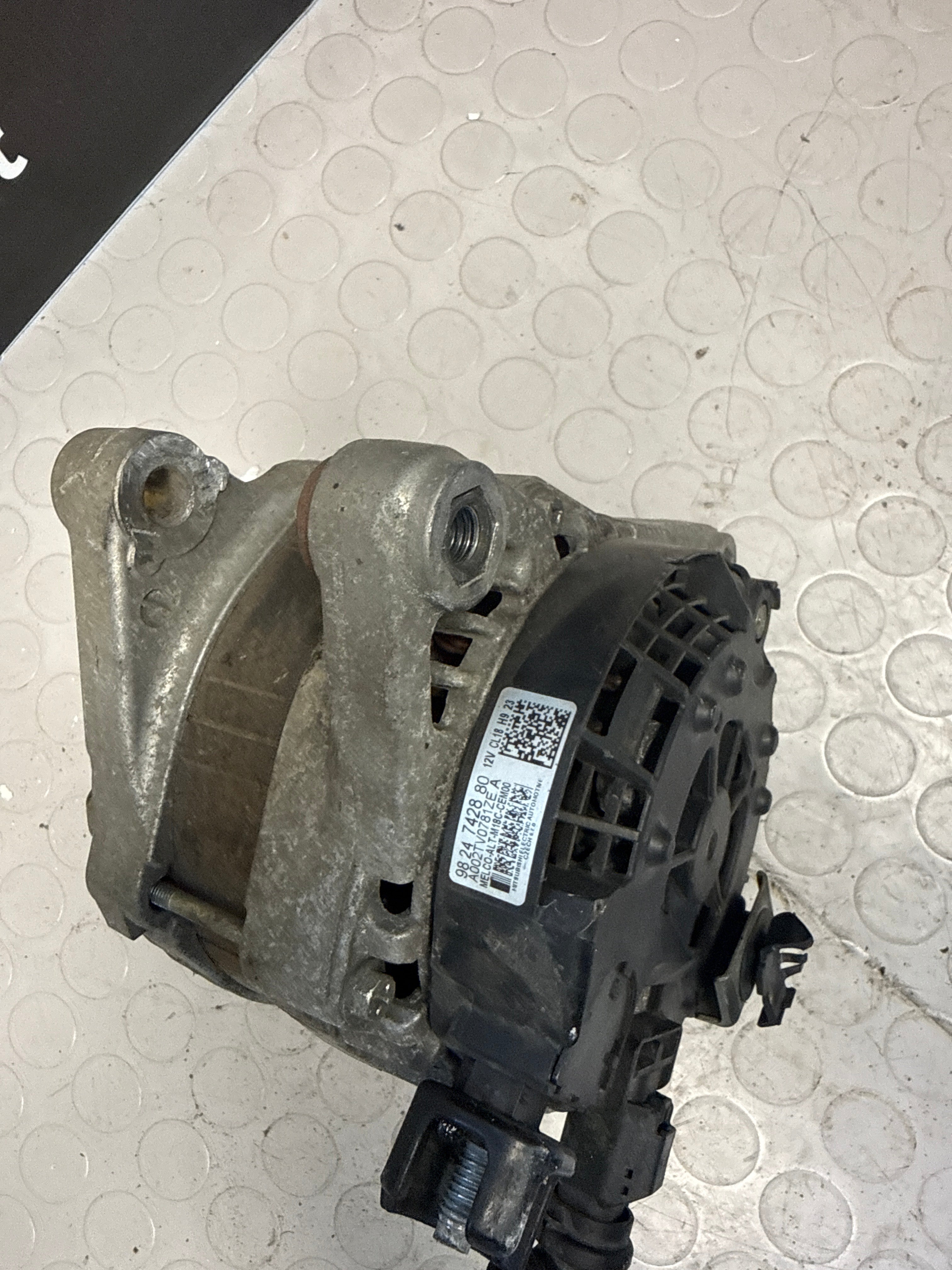Alternatore Per Opel Vivaro C Serie 9824742880 Diesel 1.5 (19>) - VL Ricambii Motors