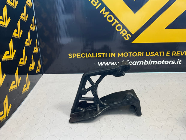 Support moteur Renault Trafic III Opel Vivaro B 1.6 DCi 7854R