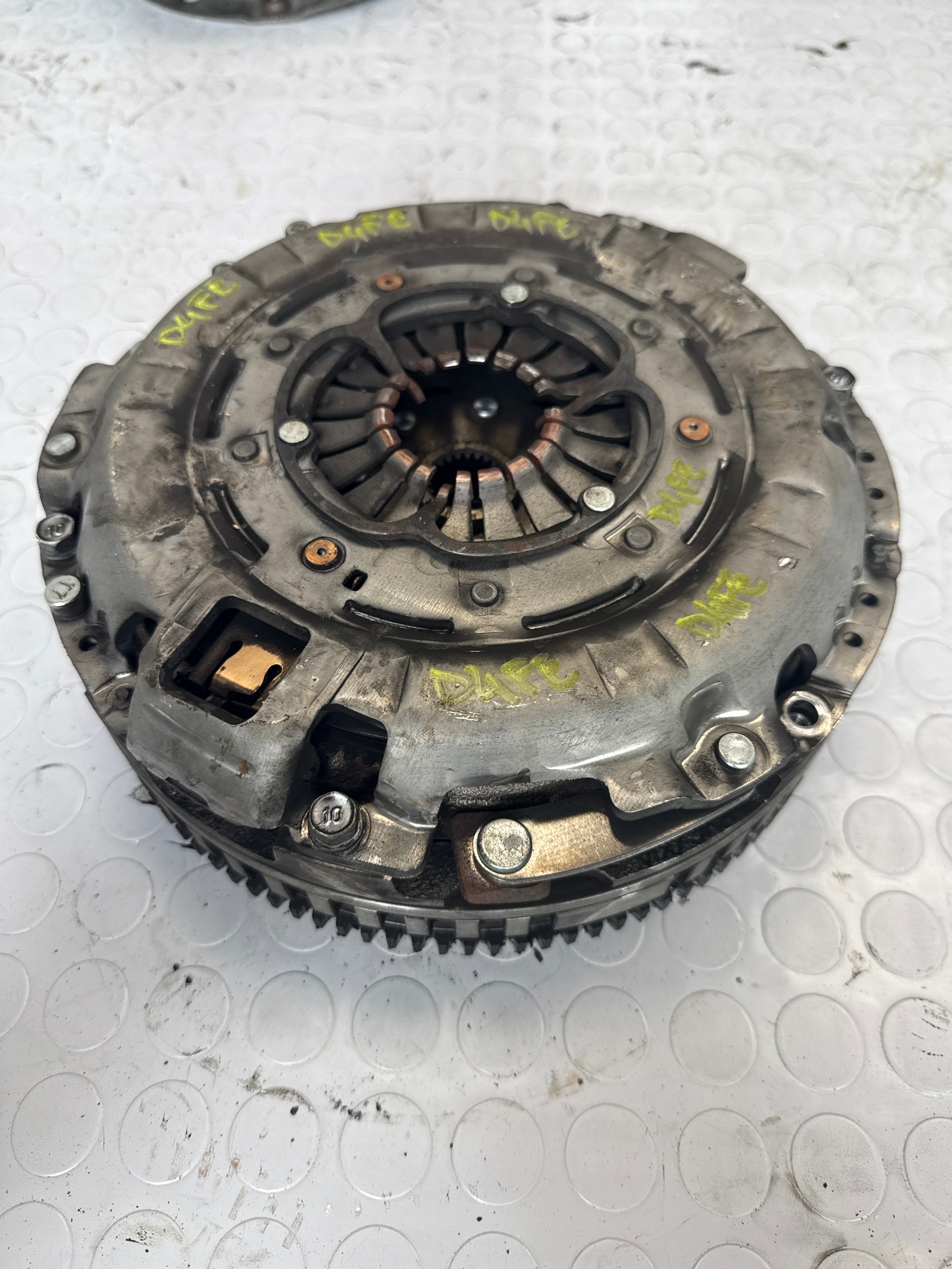 Kit frein et volant moteur Hyndai 1.6 2019 D4FE