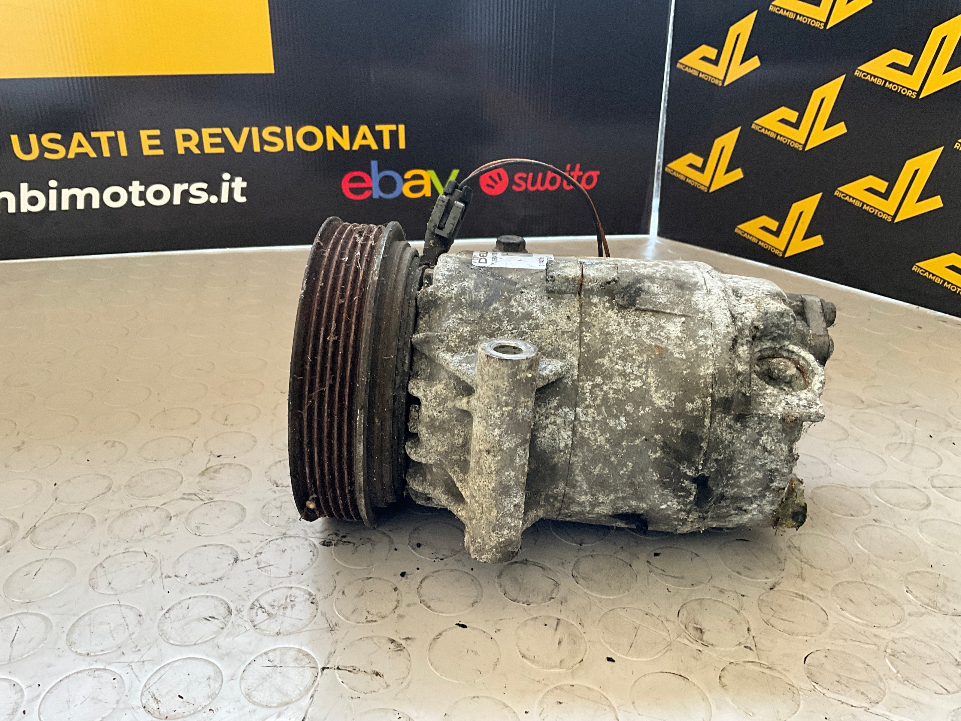 Compresseur de climatisation 8200470242 Renault Magane