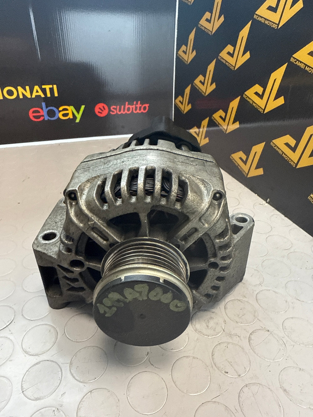 Fiat Punto 1.3 Euro 5 Diesel 120A Alternateur D805 51944878 