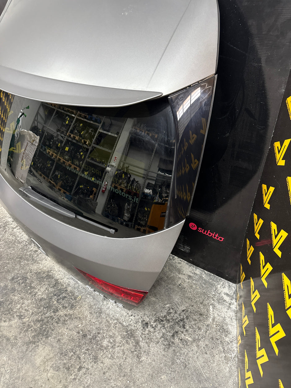 Portellone lunotto posteriore mercedes CLA amg 2022