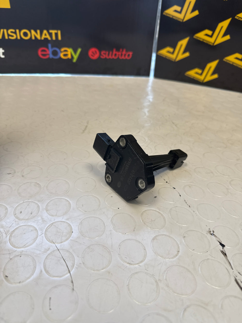 Sensore livello olio Hyundai ix35 1.6 gdi 135 CV 215902A100