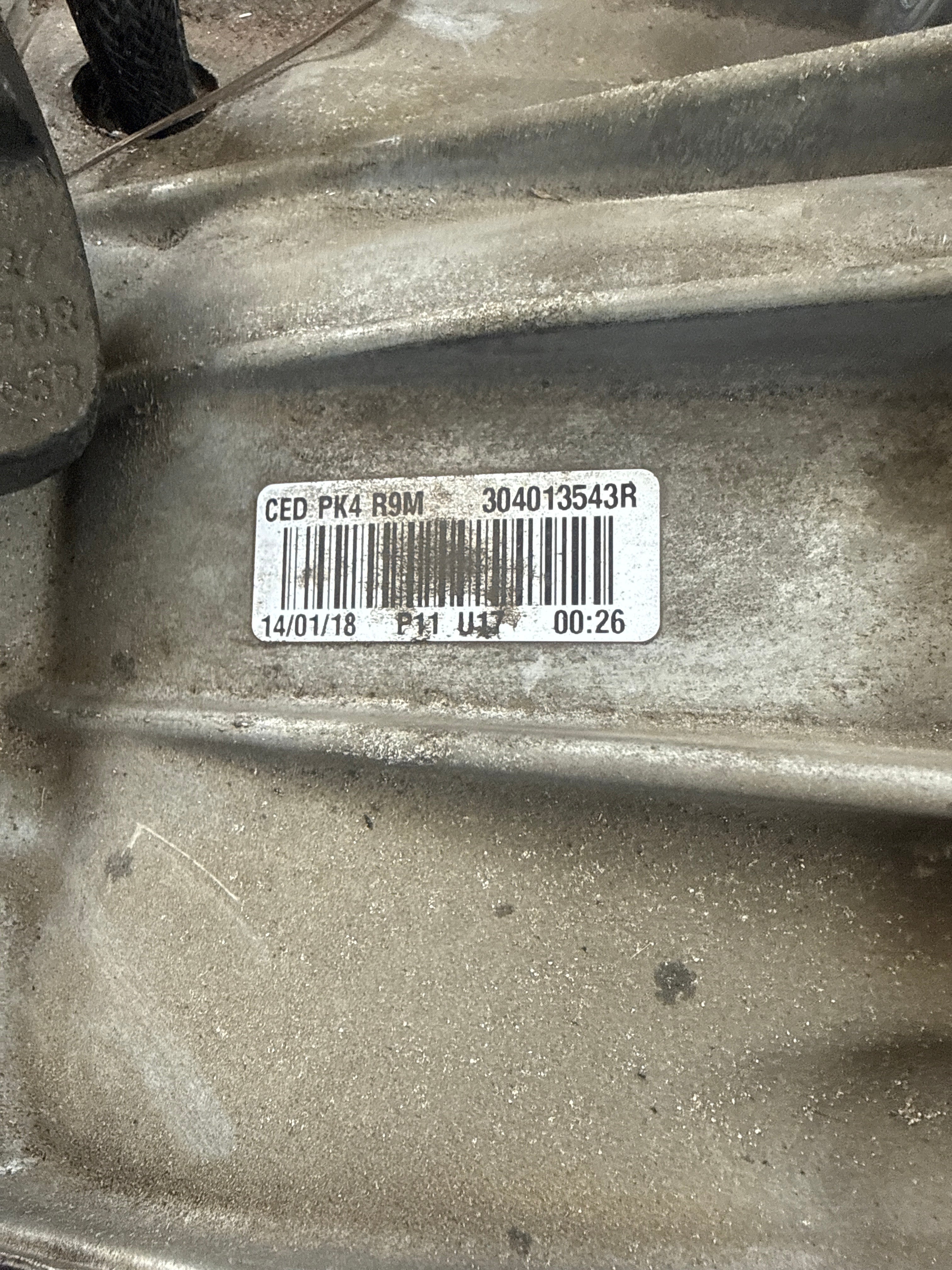 Cambio manuale Renault Traffic pk4027 320107603r 1.6 diesel R9M