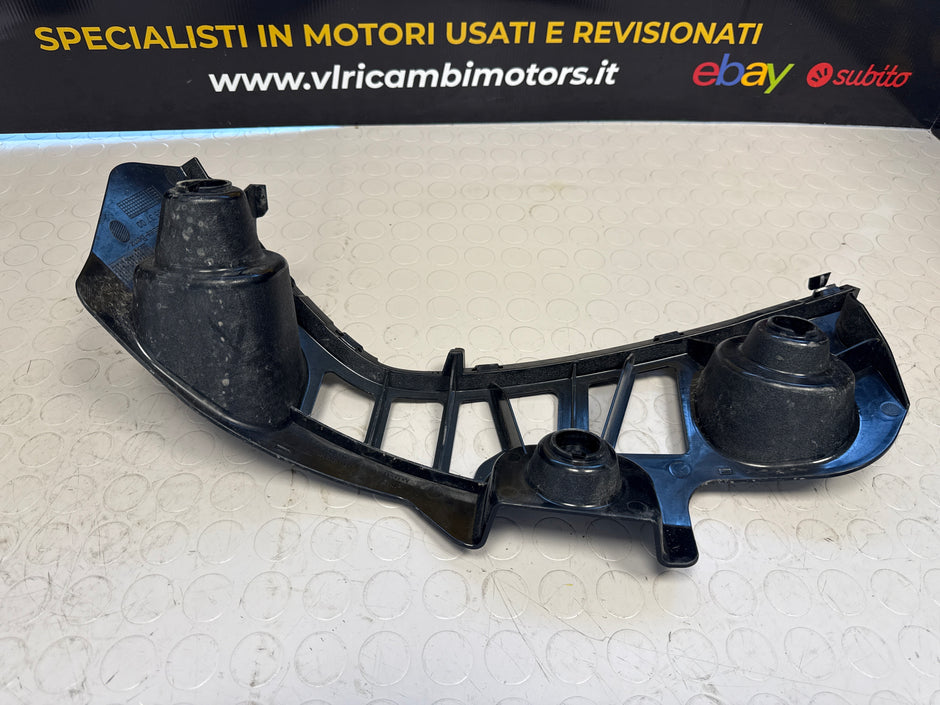 Mercedes CLA C118 Supporto paraurti posteriore sinistro montaggio A1188853700