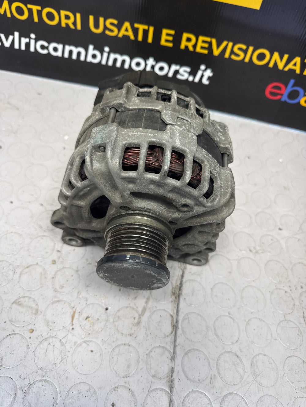 alternatore Audi A3 8P A4 A5 B8 Q5  diesel 03L903023K