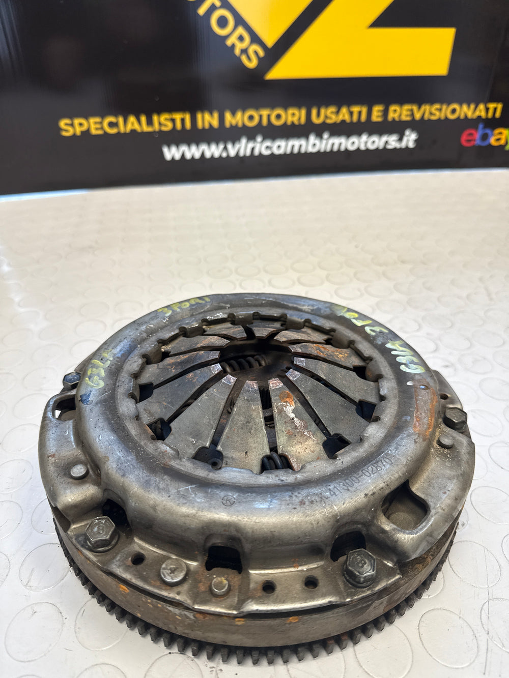 KIT VOLANO E FRIZIONE HYUNDAI I30 1.4 BENZINA DAL 2007 AL 2012 (41300-23136)