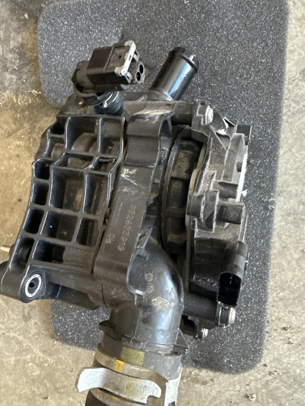 256902U000 Valvola termostatica Hyundai Tucson d4FE