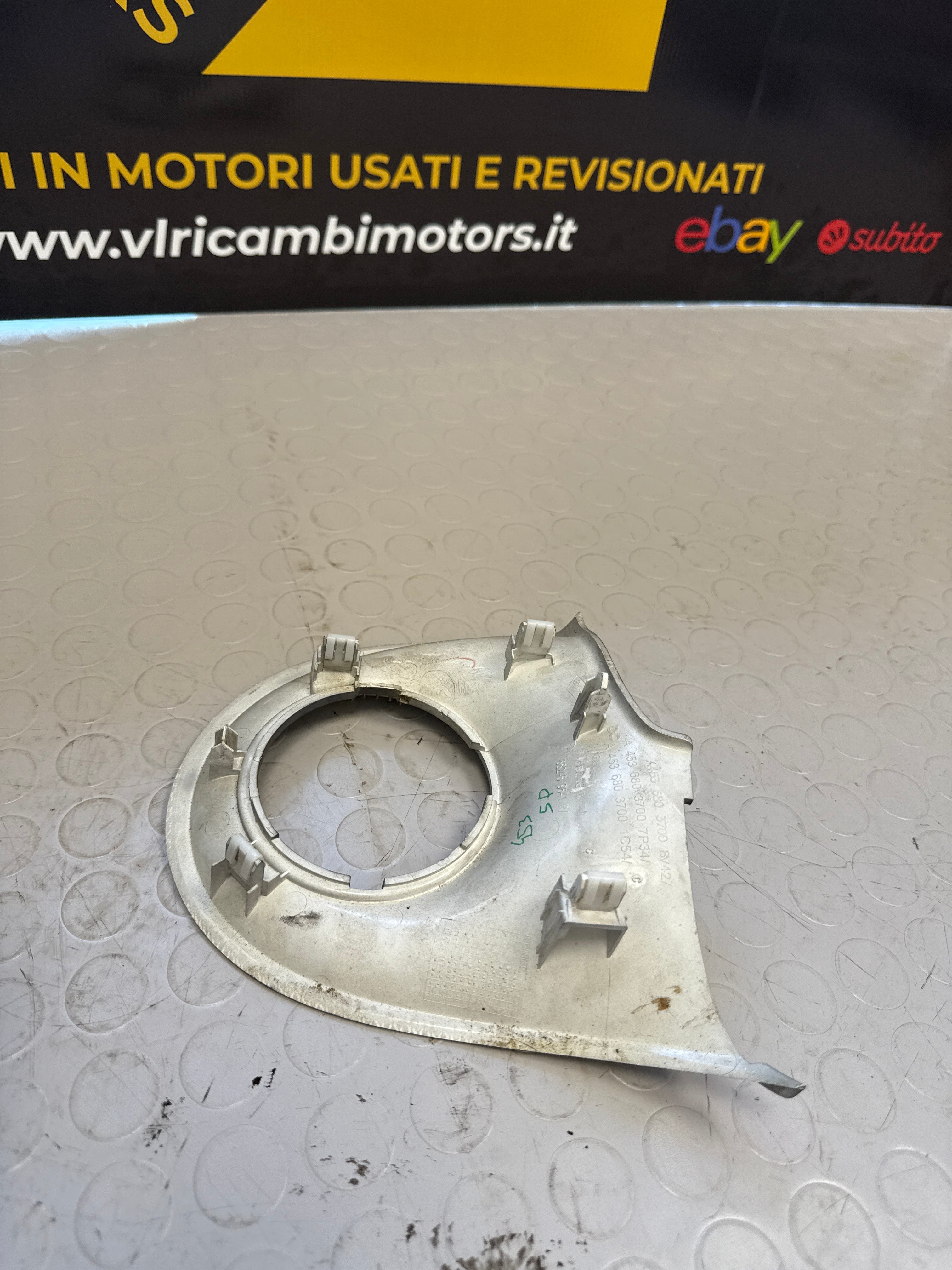A45368037008V42 moulage/1294897 pour SMART FORFOUR