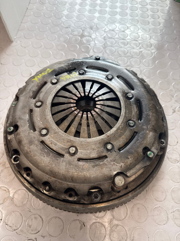 Clutch and flywheel kit Peugeot 1.5 diesel yh01 2019