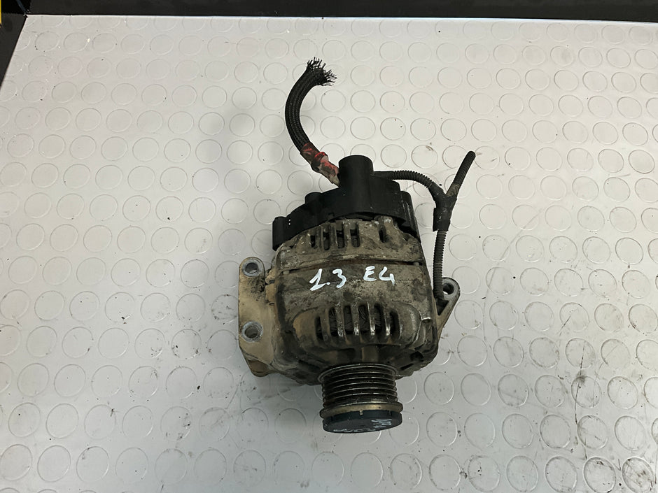 ALTERNATEUR POUR FIAT Panda 2e Série B868 51784845 169A1000 Diesel 1300 (03&gt;10) 90A