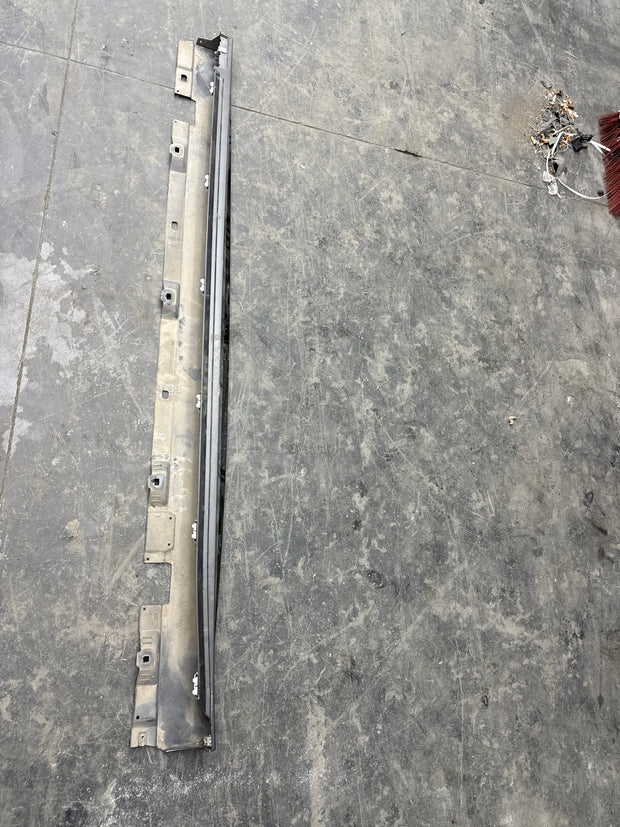 Sottoporta In Plastica SX Per Mercedes CLA C118/X118 2019-2023 Cla 35/45 Amg