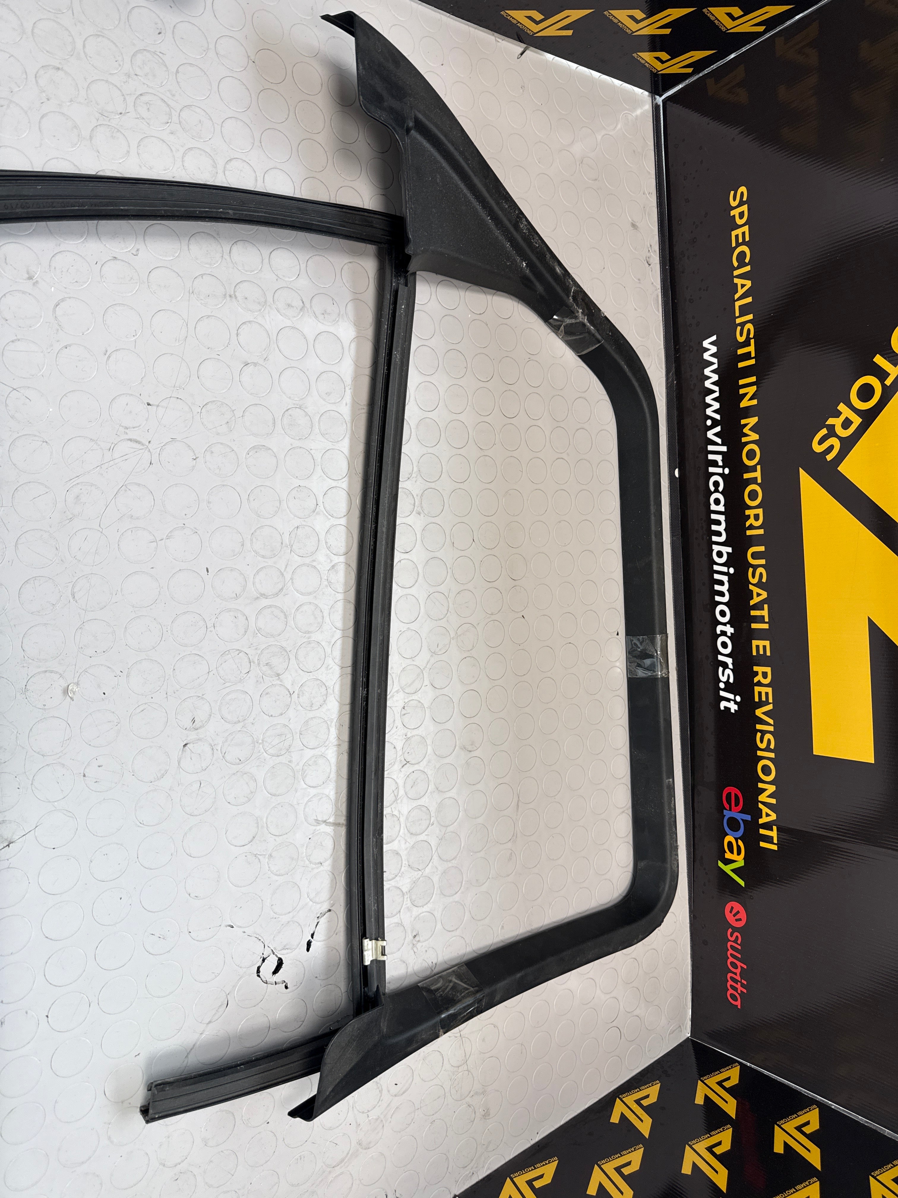 Garniture arrière gauche Range Rover Evoque 2017 k8d2 25515A
