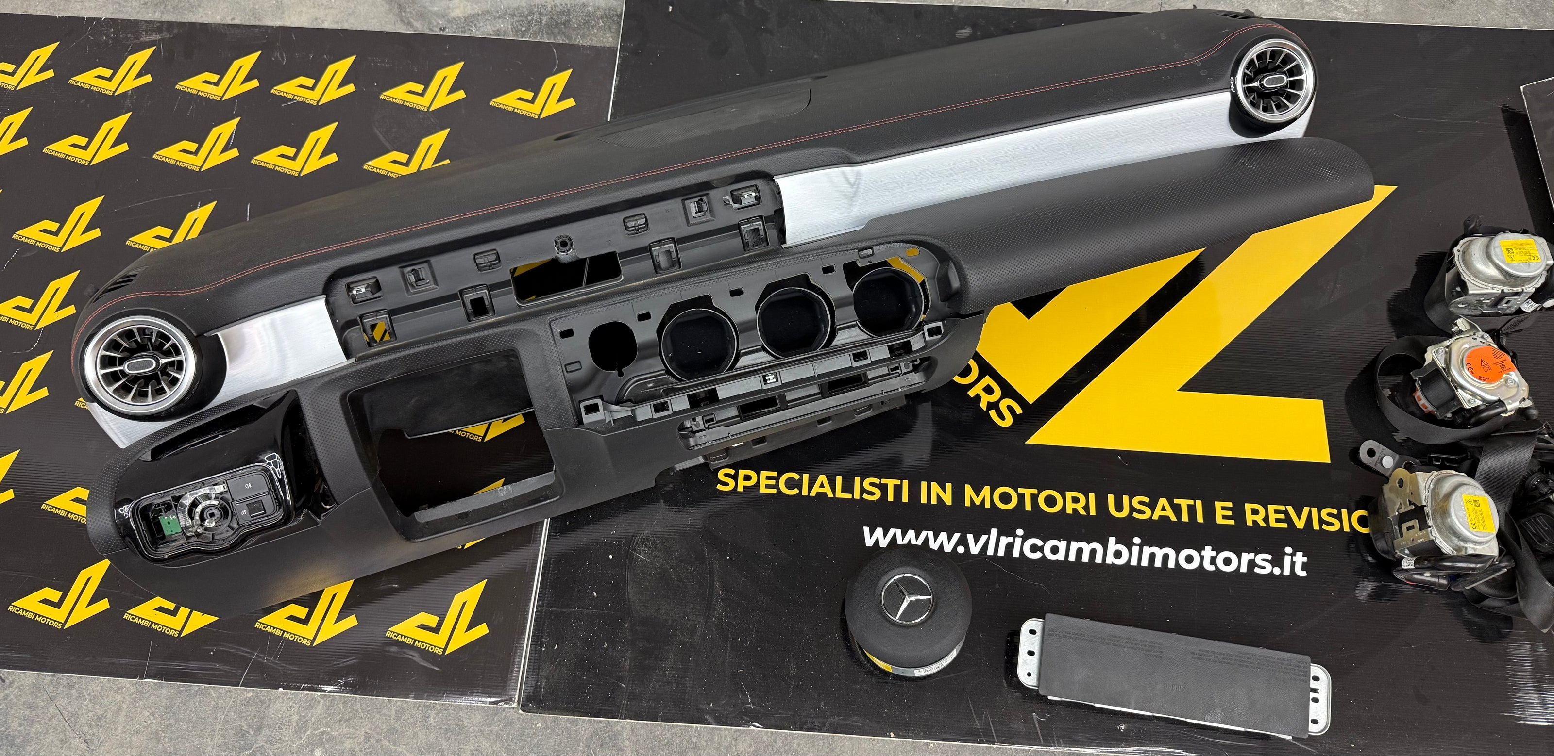 Musata completa di kit airbag mercedes CLA amg 35 2022 benzina