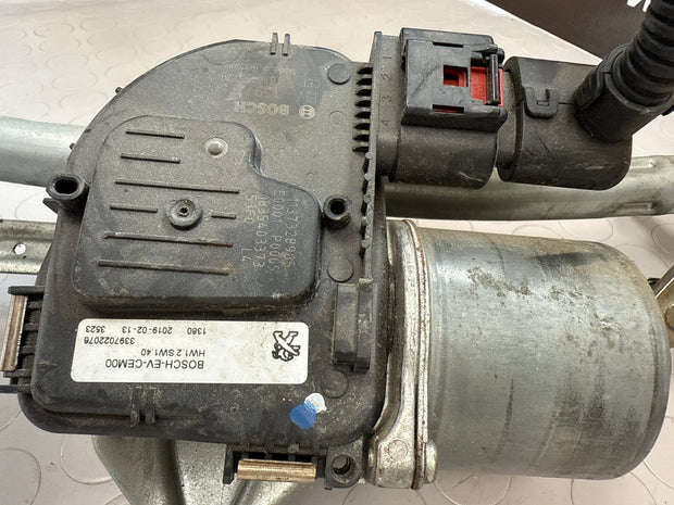 Moteur d'essuie-glace avant Peugeot 3008 1.6 2016 10393929 