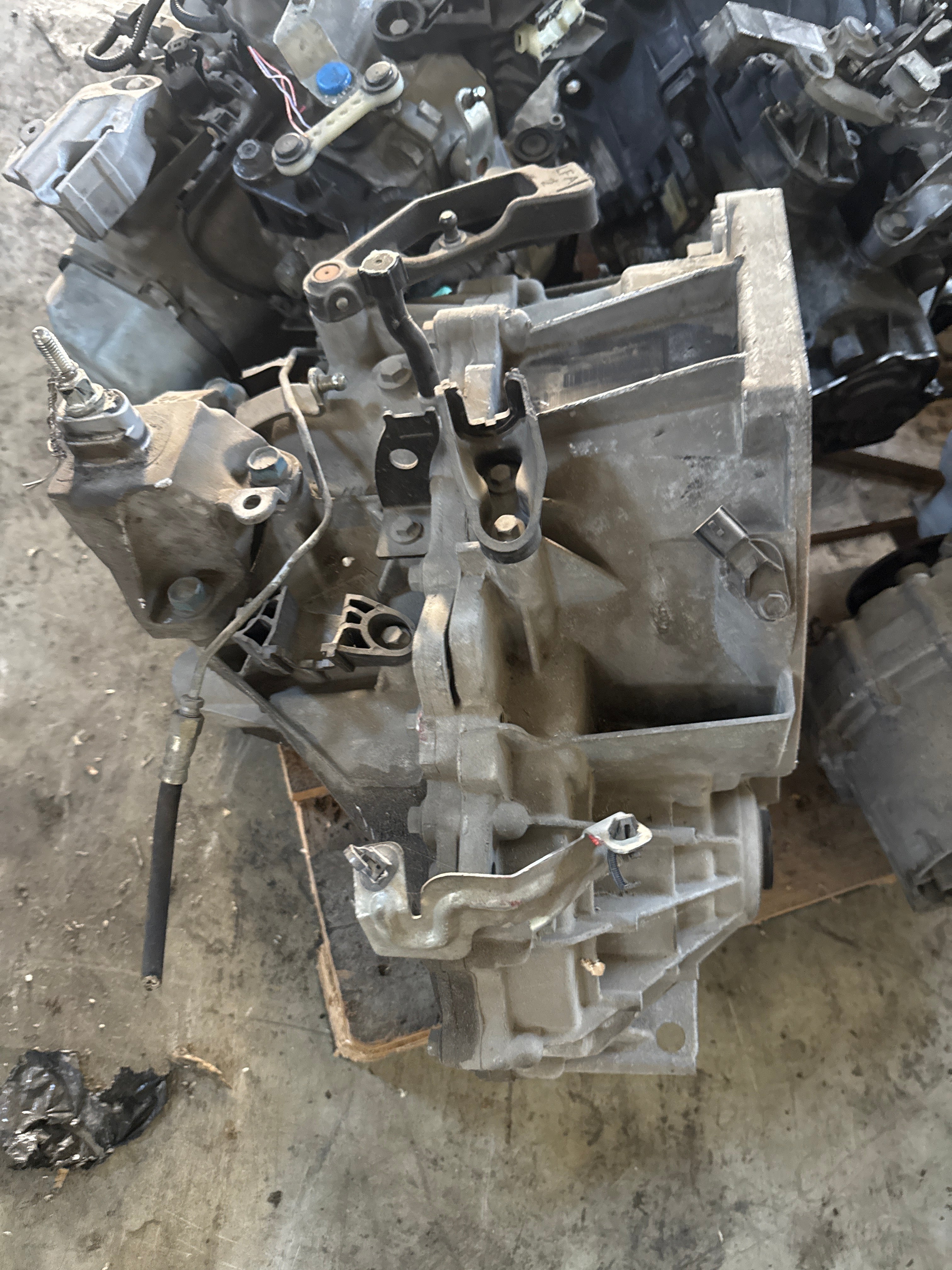 320103660r cambio per NISSAN QASHQAI II (J11E)2015 1850362