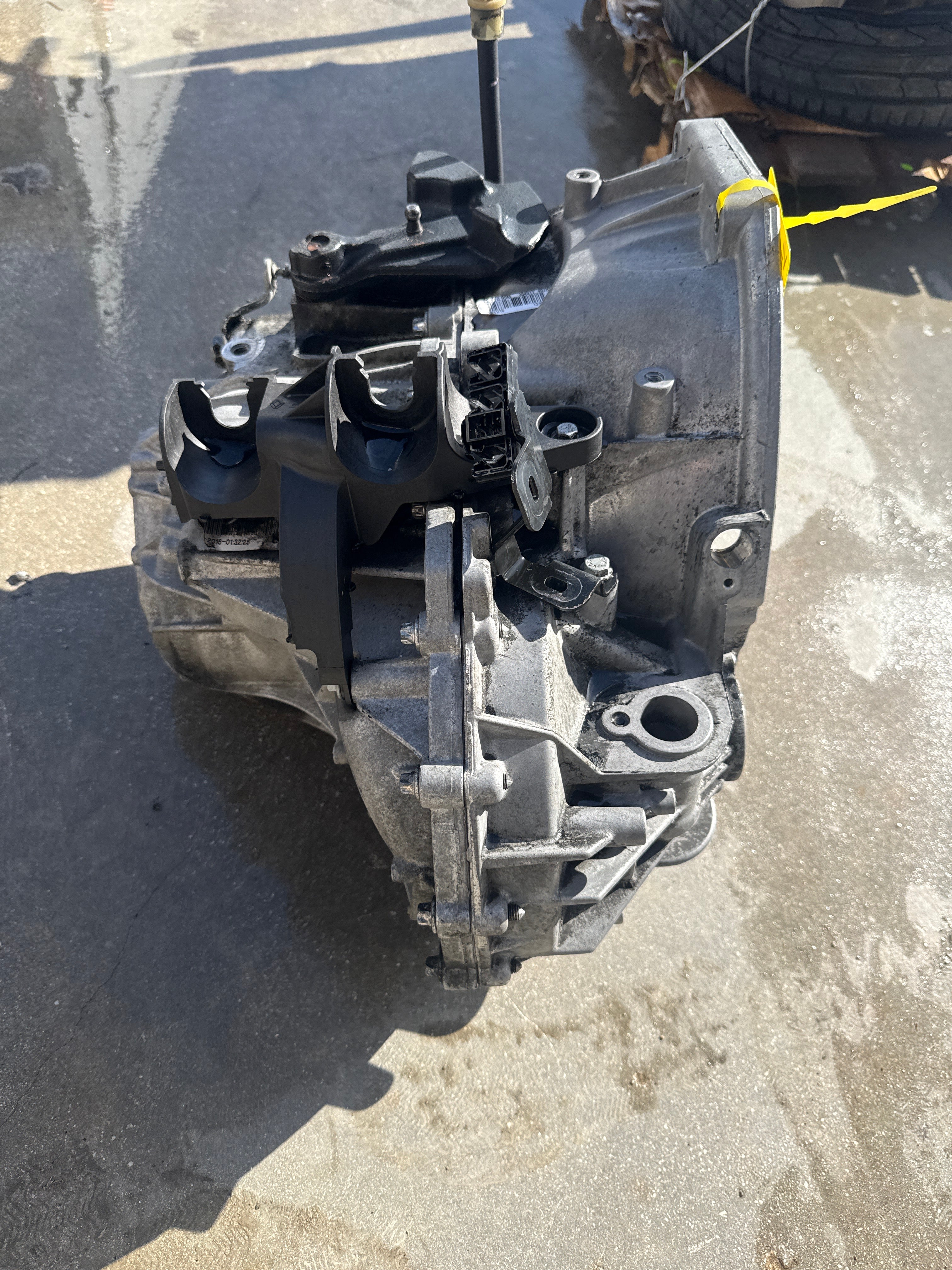 Cambio manuale 6 marce Renault Trafic III cod.304017407r 1.6 diesel  2016 per ricambi