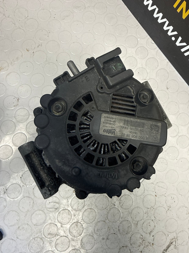 Generatore alternatore 200A per Mercedes Cgl n. A0009062822 CG20U015 440685 651921 - VL Ricambii Motors