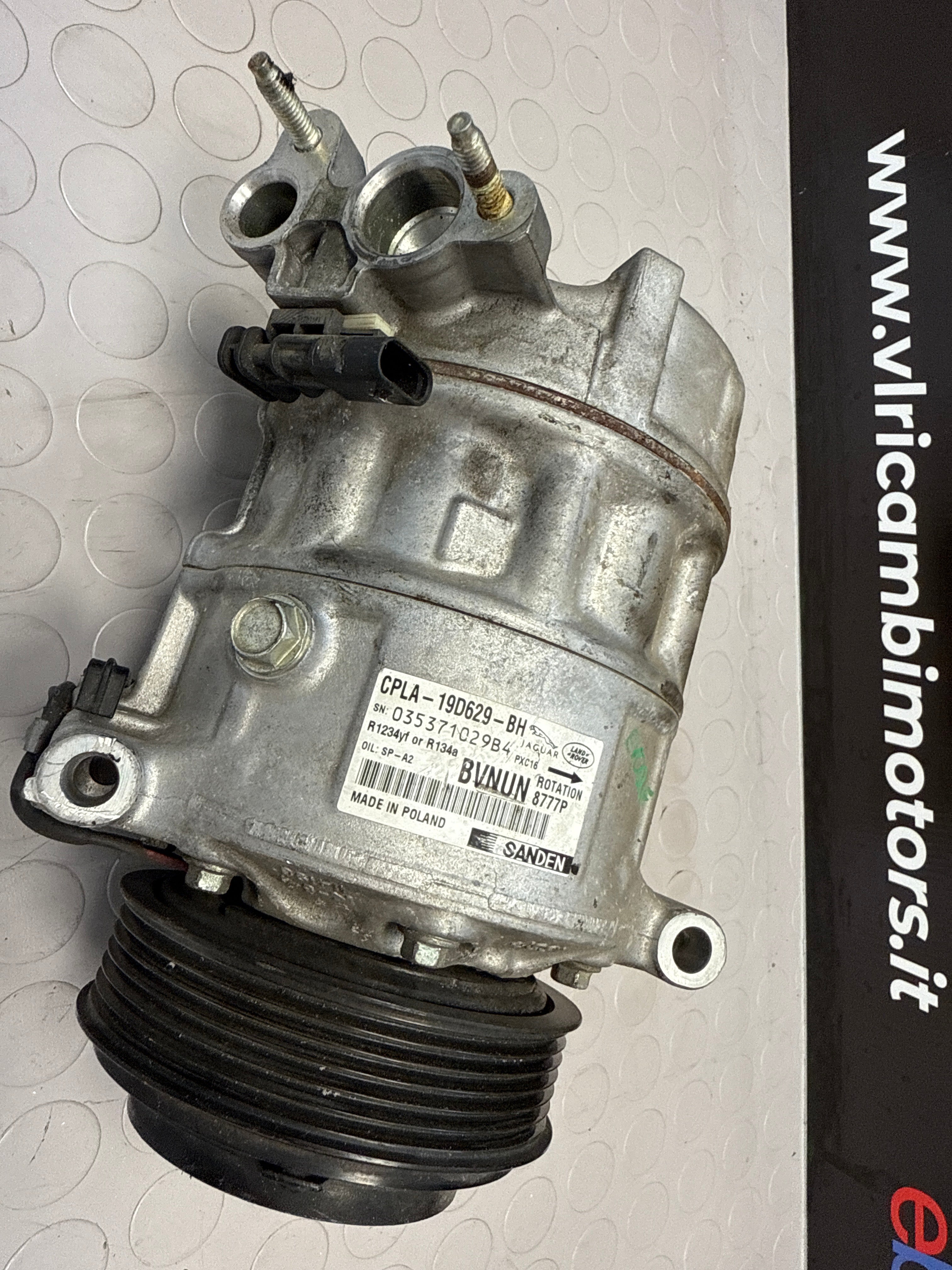 Compresseur de climatisation pour Land Rover Evoque CPLA 19D629 BH