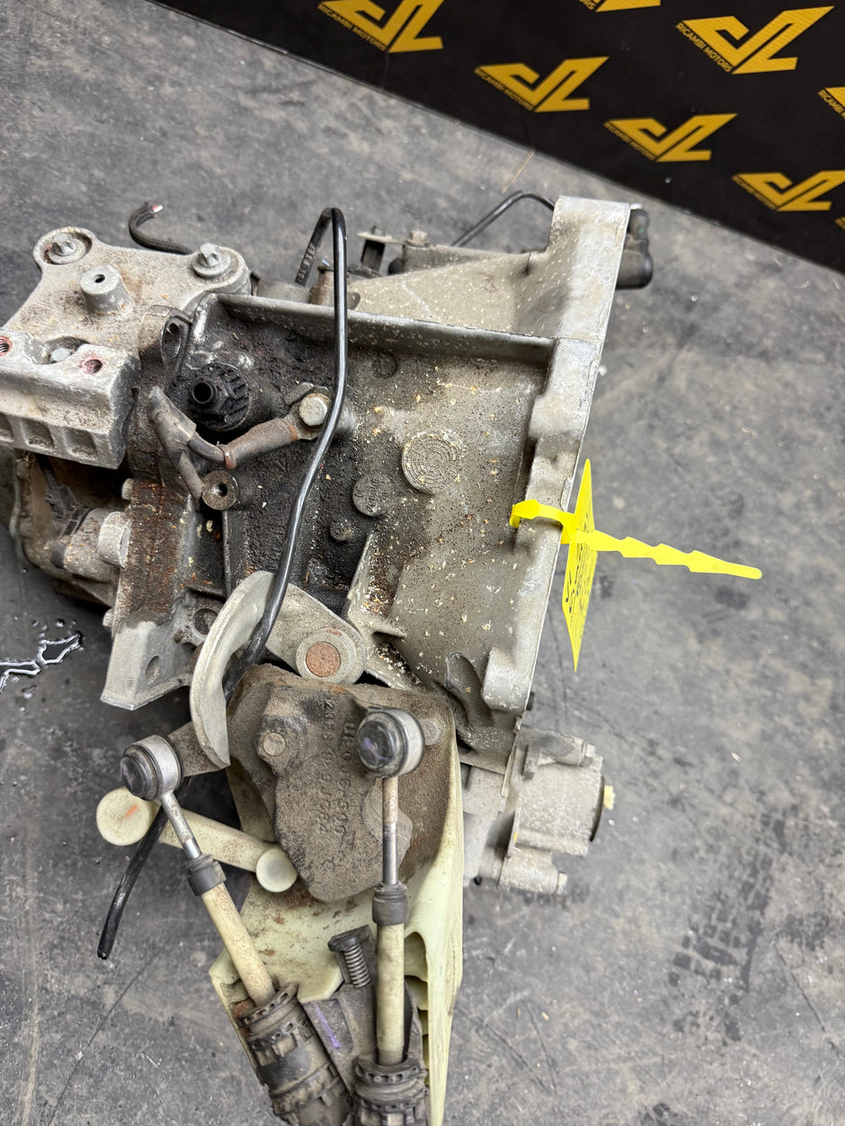 Peugeot Citroen 1.5 diesel 20ET69 yh01 manual transmission 