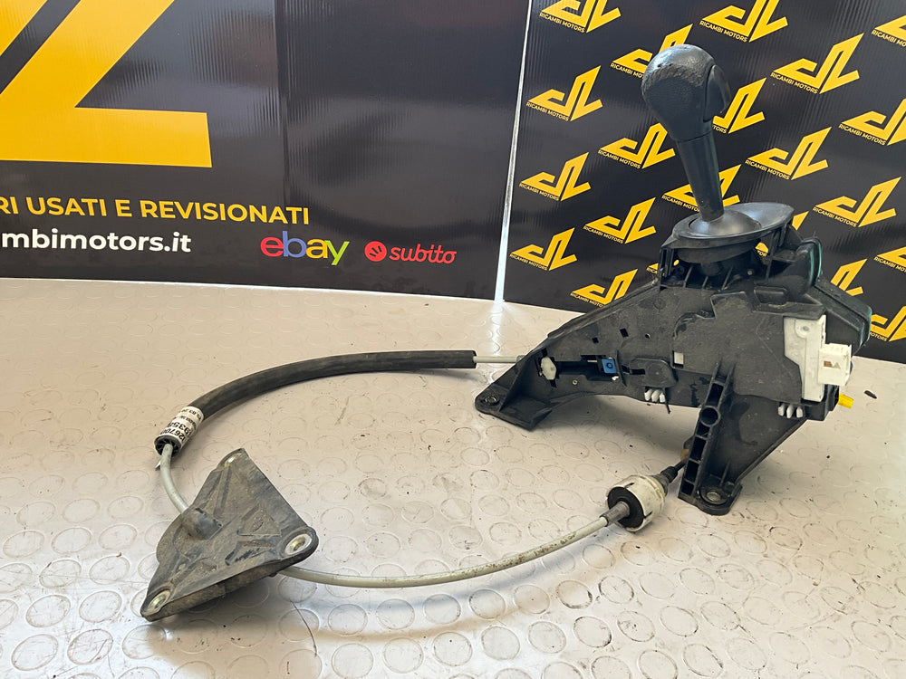 Kit de câbles de commande de levier de vitesses Smart Fortwo C453 90 TURBO BER 3P/B/898CC A4532670064