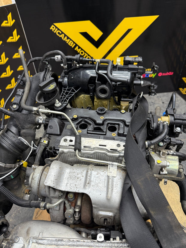 Fiat Panda Twin Air 312a2000 0.9 methane engine with 2 exhaust holes 