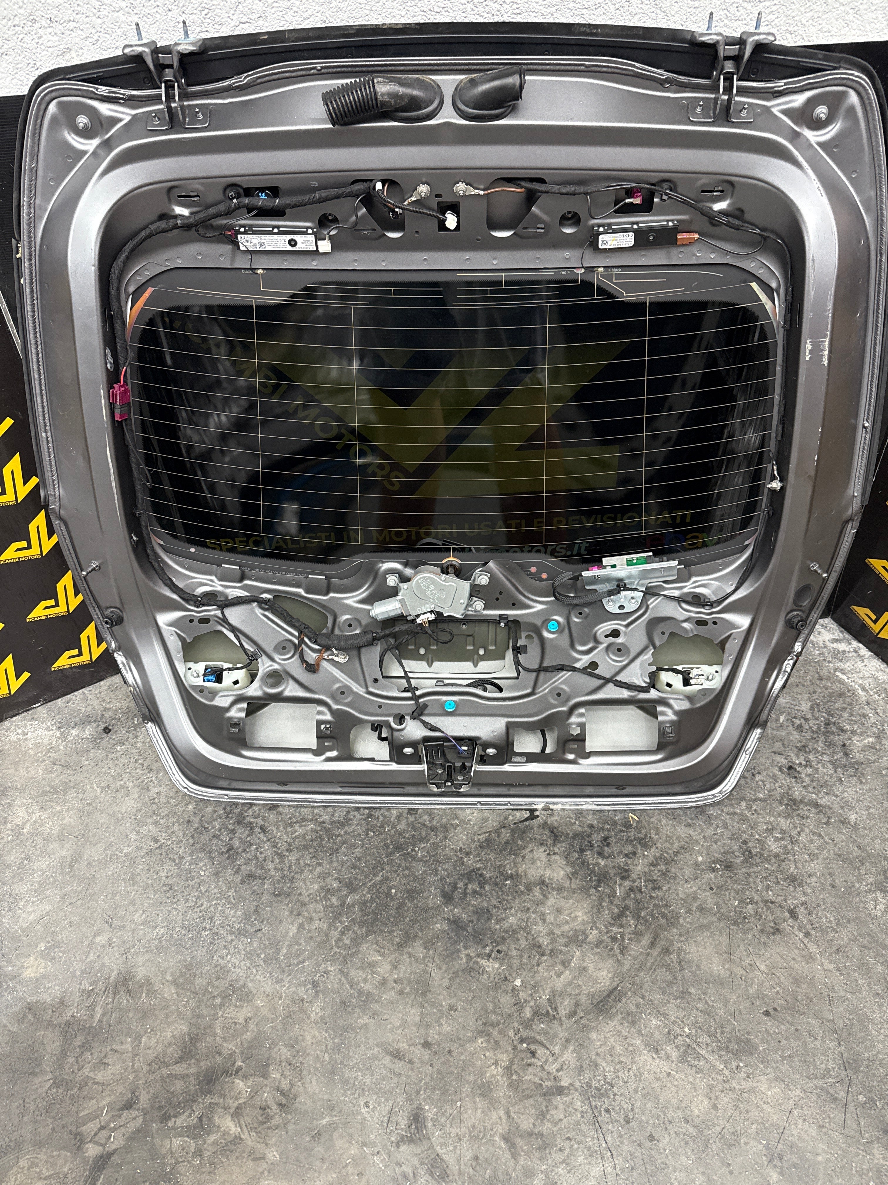 Portellone lunotto posteriore mercedes CLA amg 2022